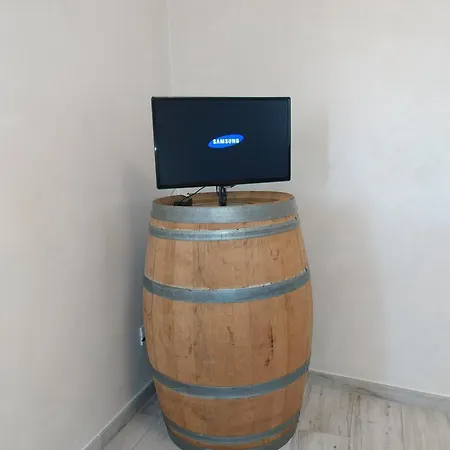 L Angolo Della Quaquara Apartman *