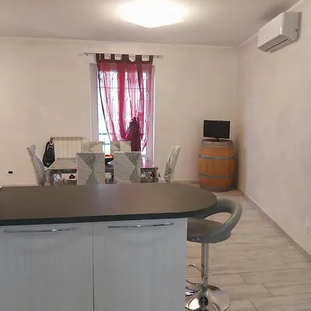 Apartman L Angolo Della Quaquara Genola